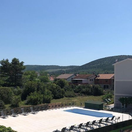 Lipovac Resort Ficus Билице Екстериор снимка