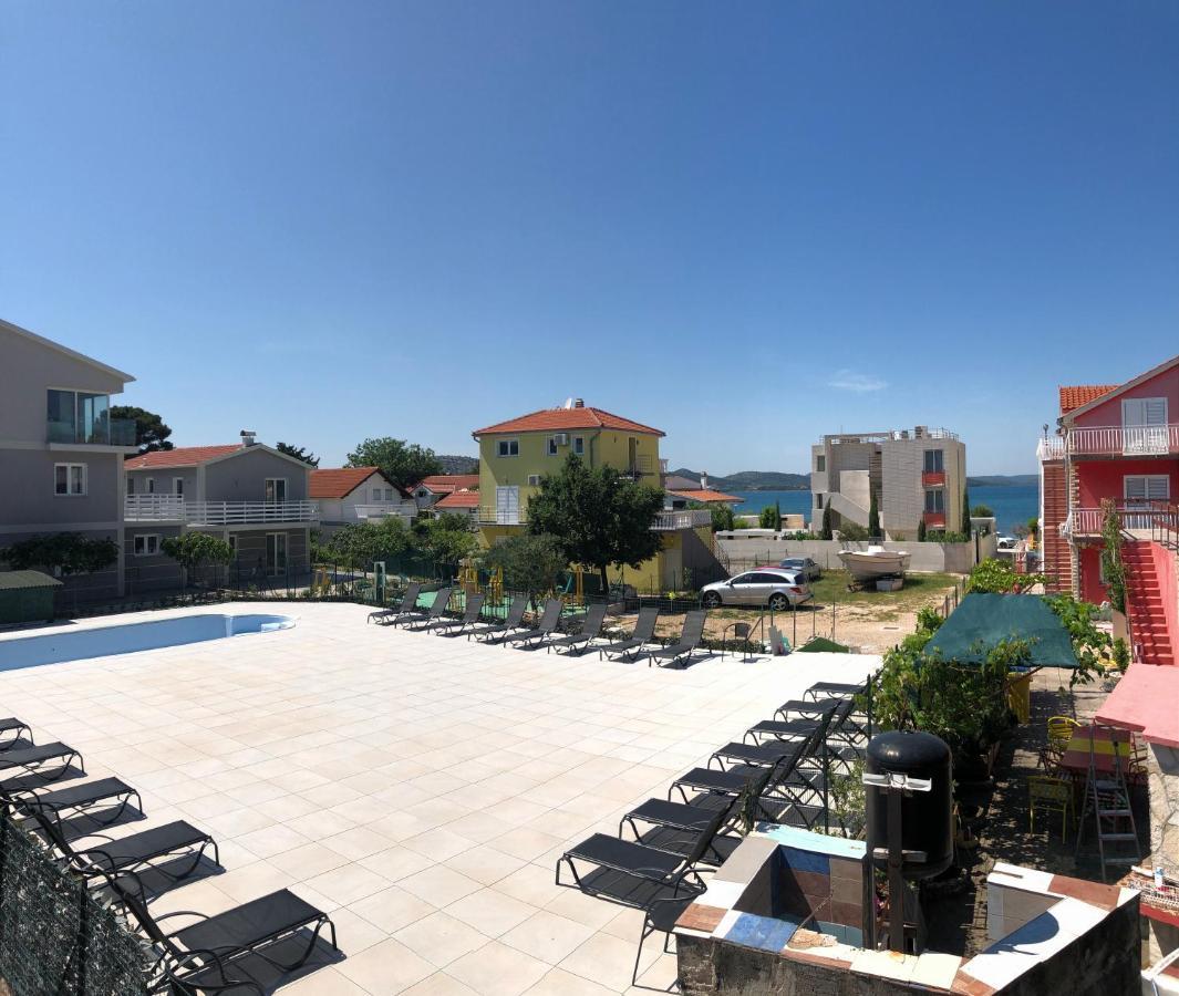 Lipovac Resort Ficus Билице Екстериор снимка