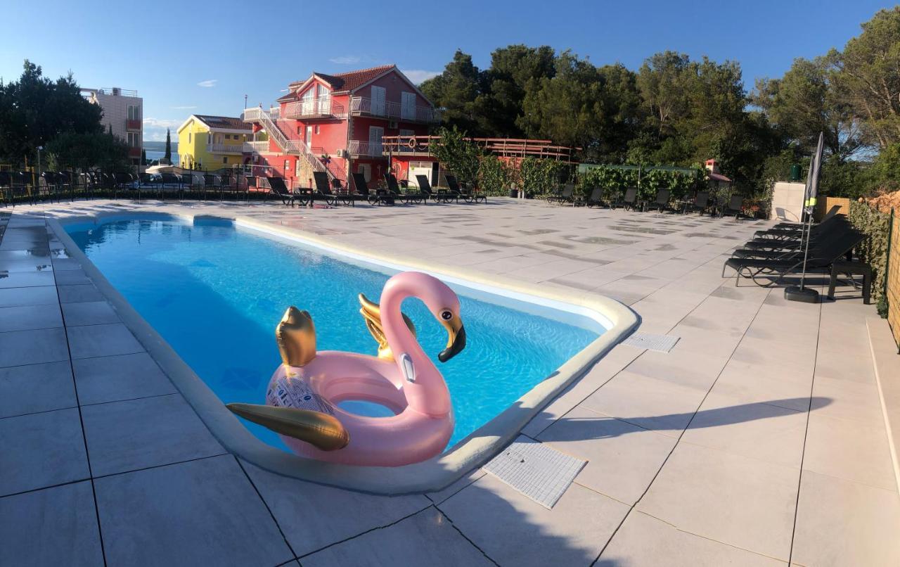Lipovac Resort Ficus Билице Екстериор снимка